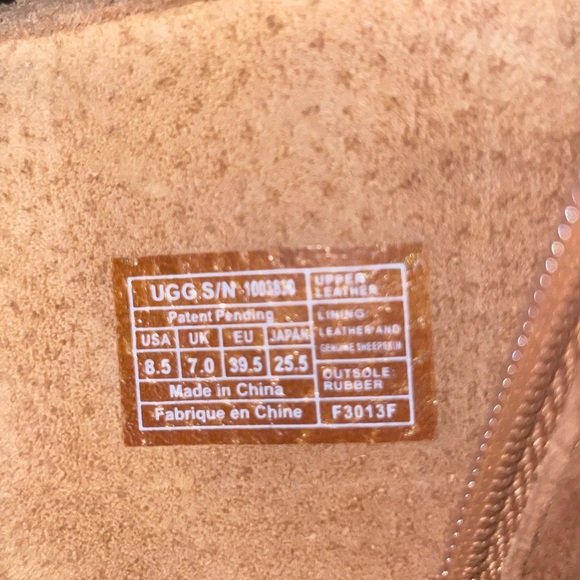 RARE fringe *UGGS* - Picture 7 of 9